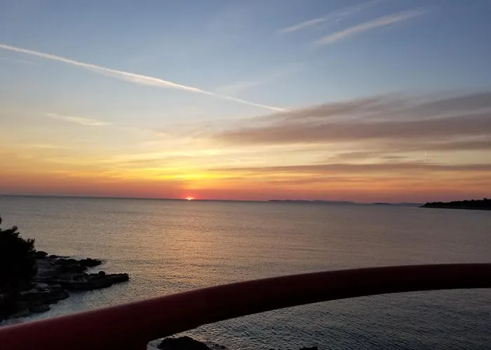 Malo Misto Apartman Primošten